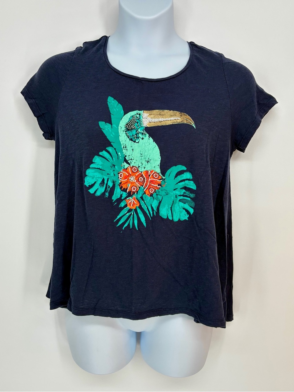 Crown & Ivy Beaded Embellished Toucan Graphic T-Shirt L